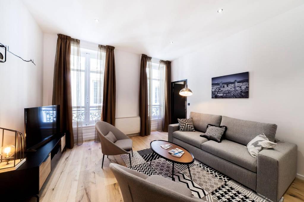 Pur Bonheur Hotel De Ville - Clim Et Balneo Ail Λυών Εξωτερικό φωτογραφία